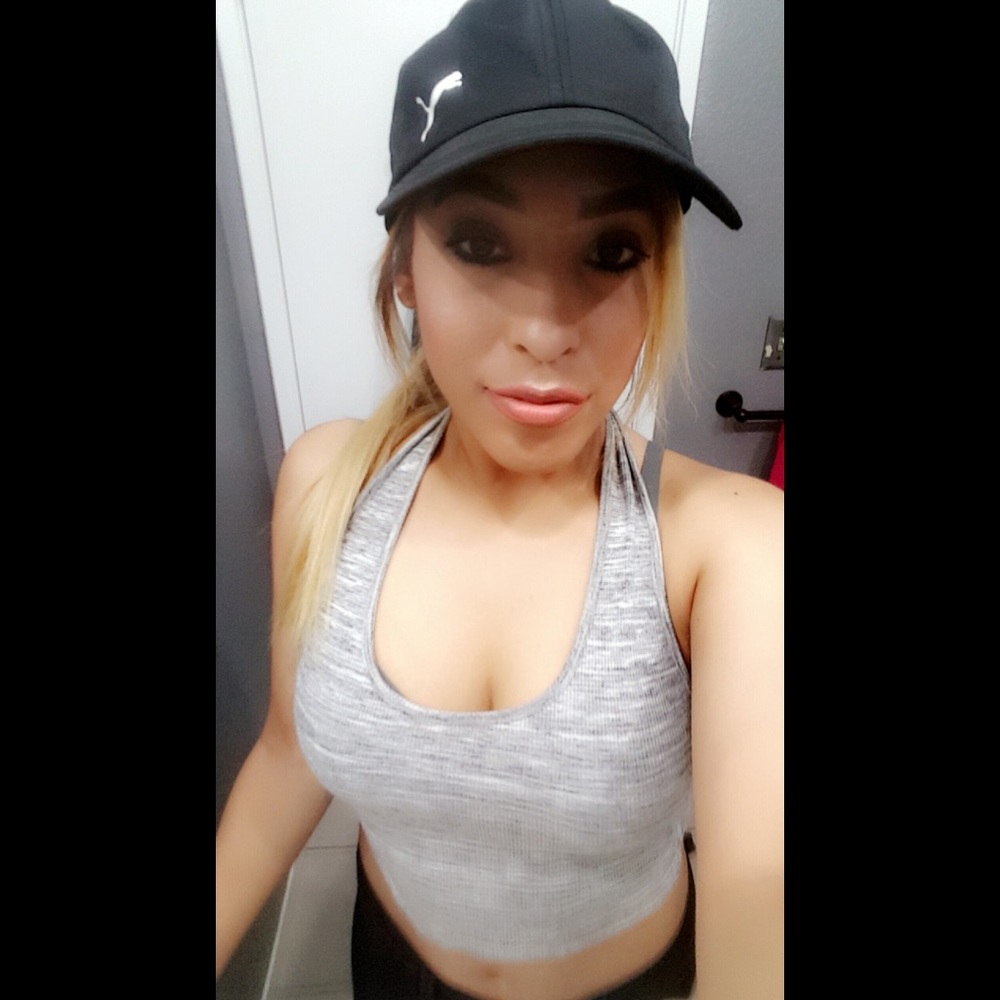 WET SEAL Trendy Grey Halter Top